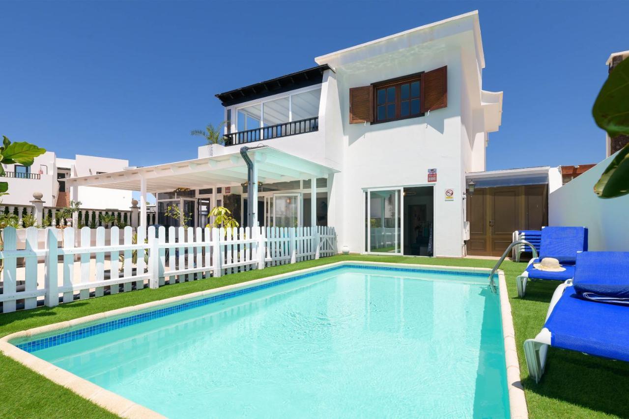 Villa Siroi, Puerto Del Carmen, Heated Pool, 10Mn From The Sea Puerto del Carmen  Luaran gambar